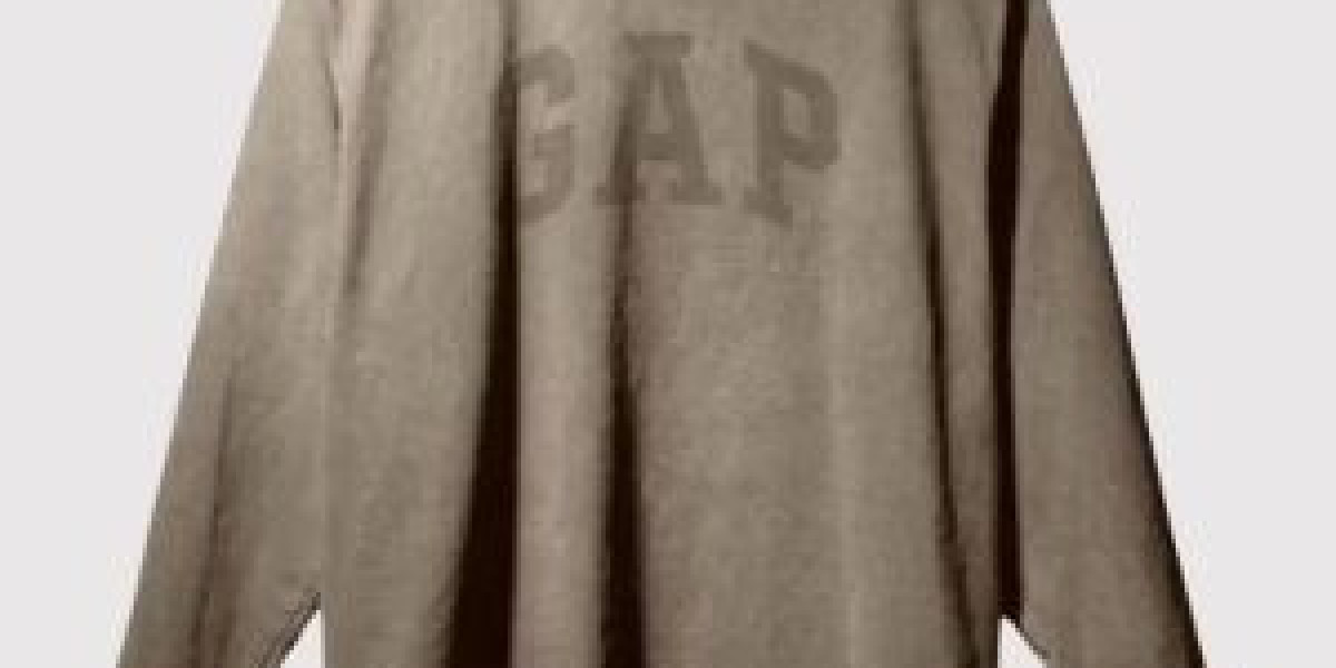 Yeezy Gap hoodie outfit inspo